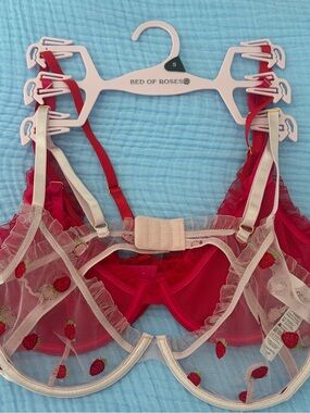 Bed of Roses 3 Pack Underwire Bras Strawberry Ruffle Small